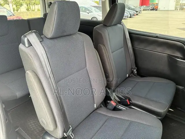 Toyota Noah 2021 Pearl