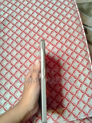 Samsung Galaxy A06 64 GB Gold