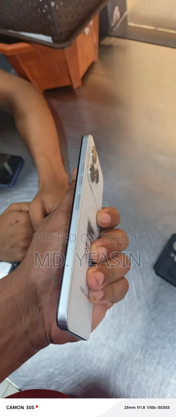 টেকনো স্পার্ক ৪০ ২৫৬ জিবি সাদা