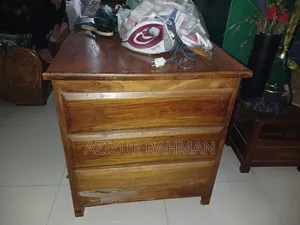 Table For Sale 4/3, Meheduni Wood, Red Tapes Are For Design