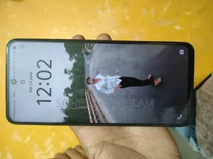 Vivo Y28 8 GB Green