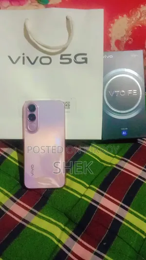 New Vivo V70 256 GB Pink