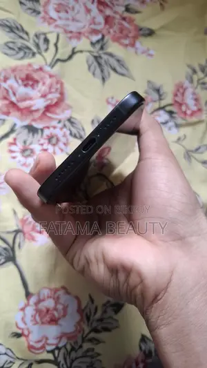 Apple iPhone 16 Plus 128 GB Black