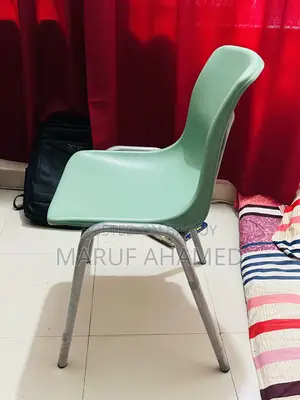 Tanin Fixed Chair