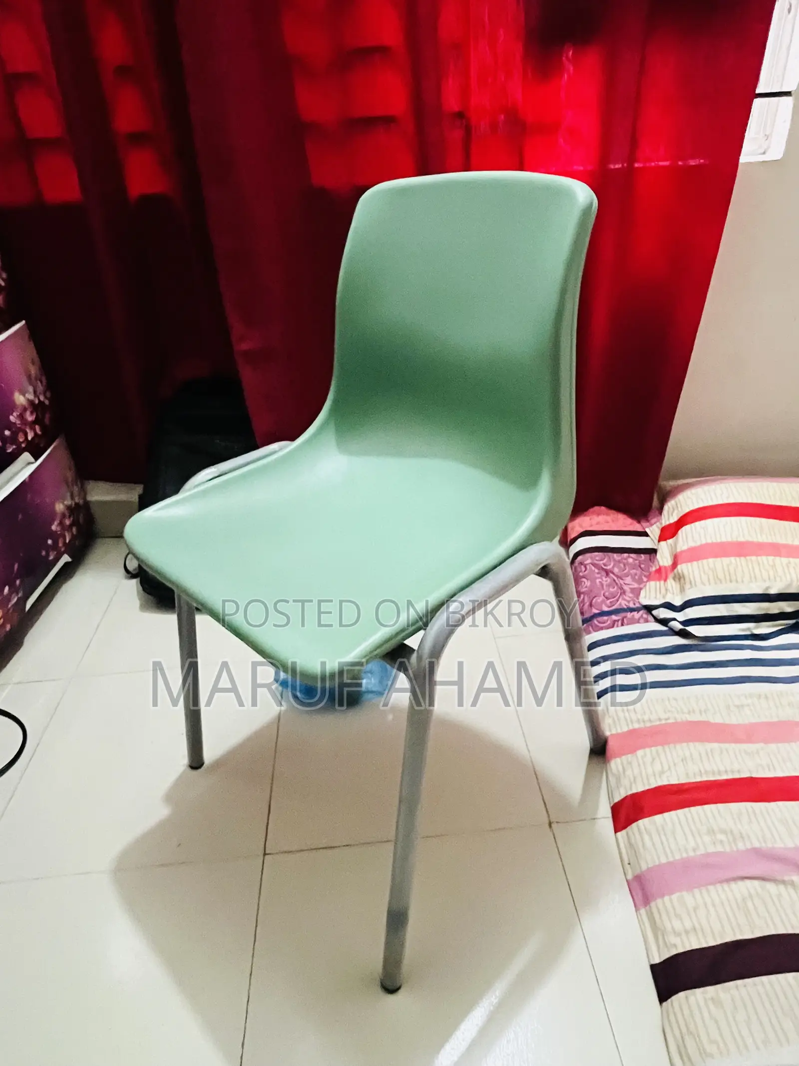 Tanin Fixed Chair