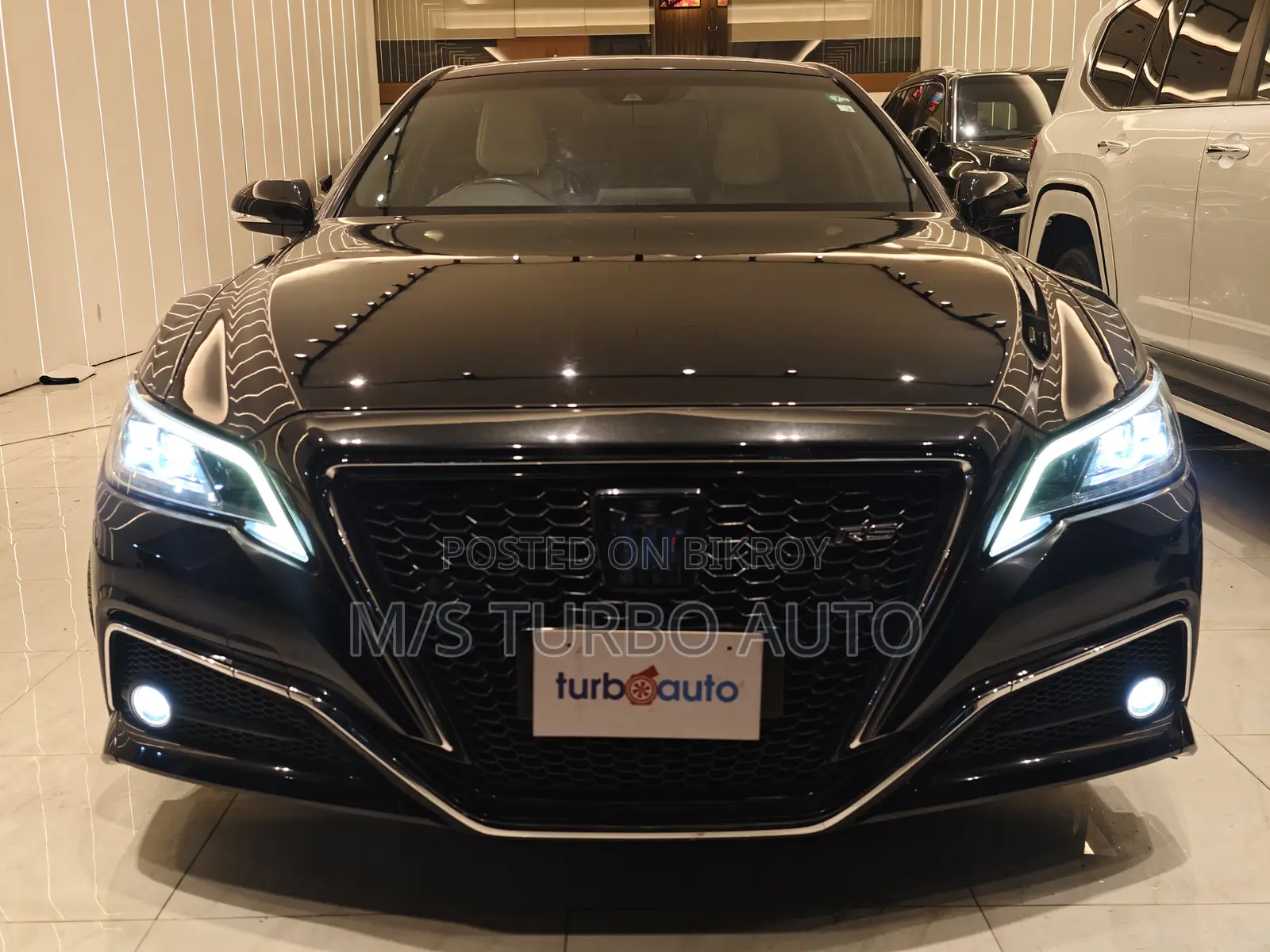 Toyota Crown 2020 Black