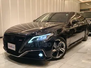 Toyota Crown 2020 Black
