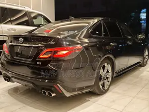 Toyota Crown 2020 Black