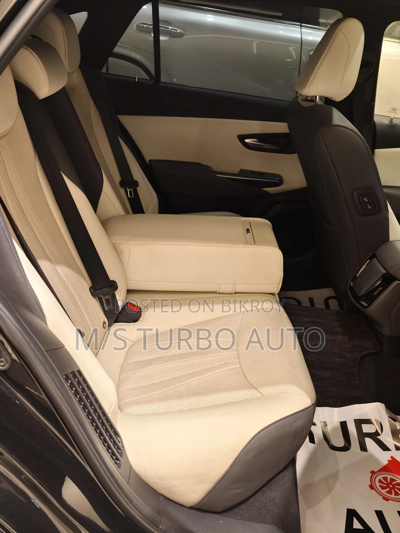 Toyota Crown 2020 Black