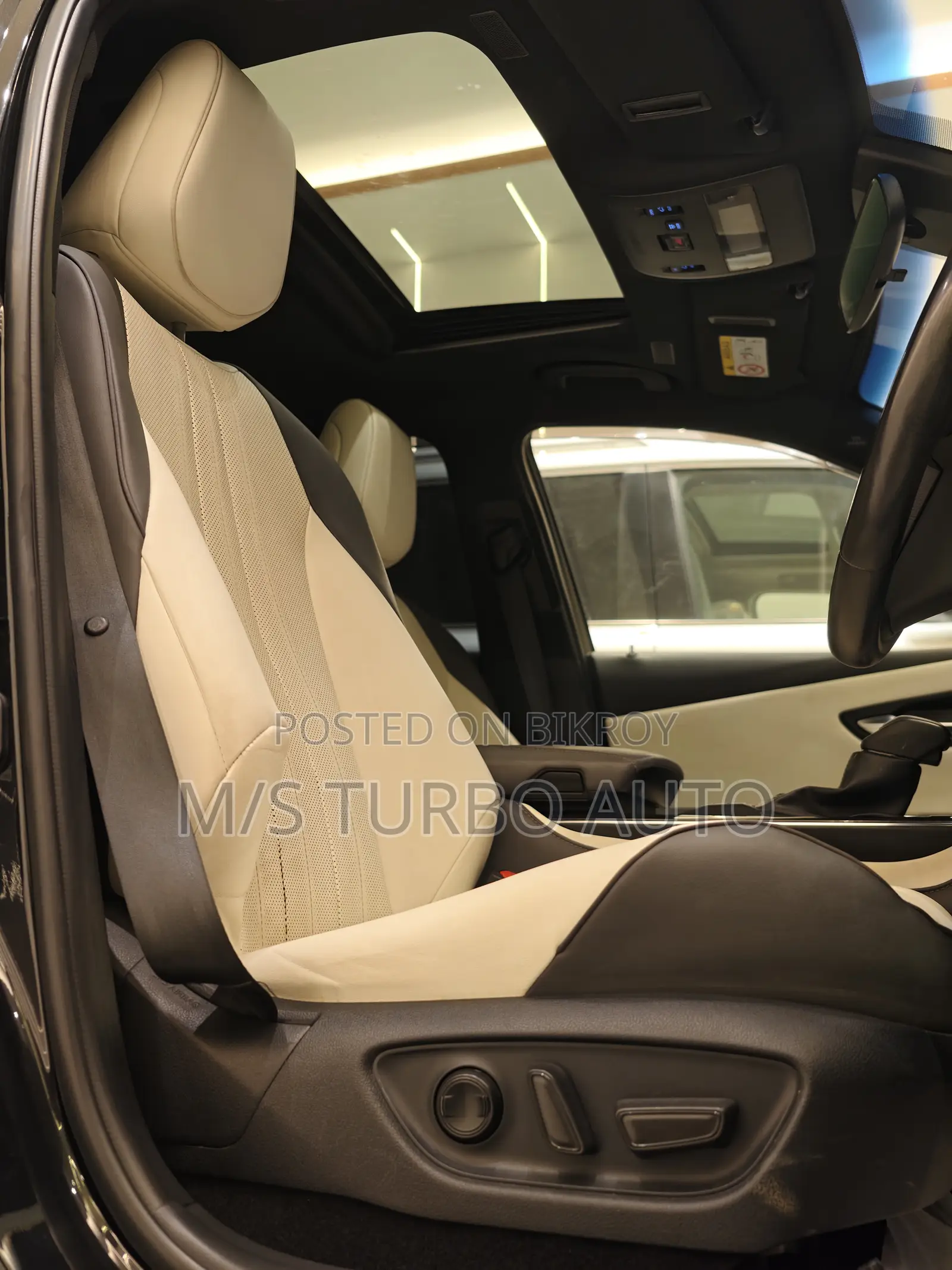 Toyota Crown 2020 Black