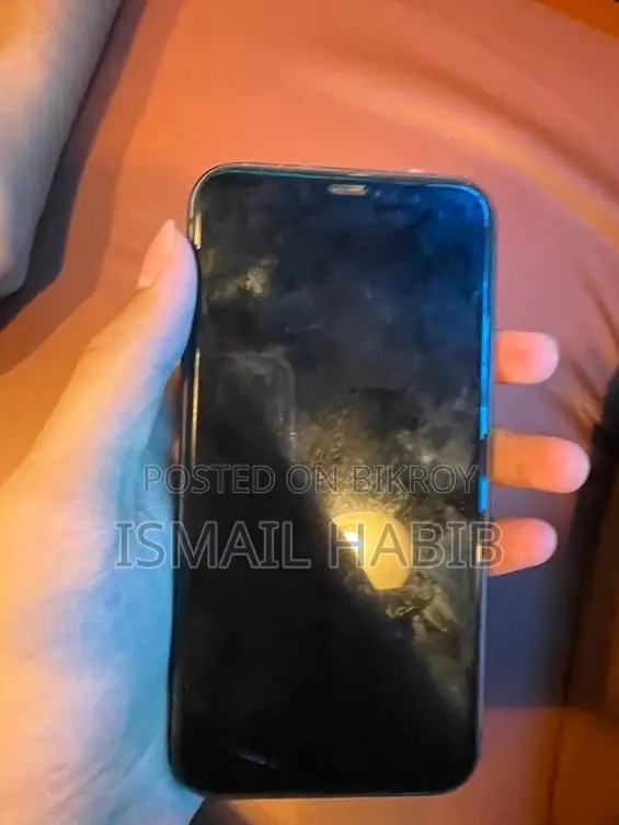 অ্যাপল আইফোন ১১ ১২৮ জিবি ব্ল্যাক
