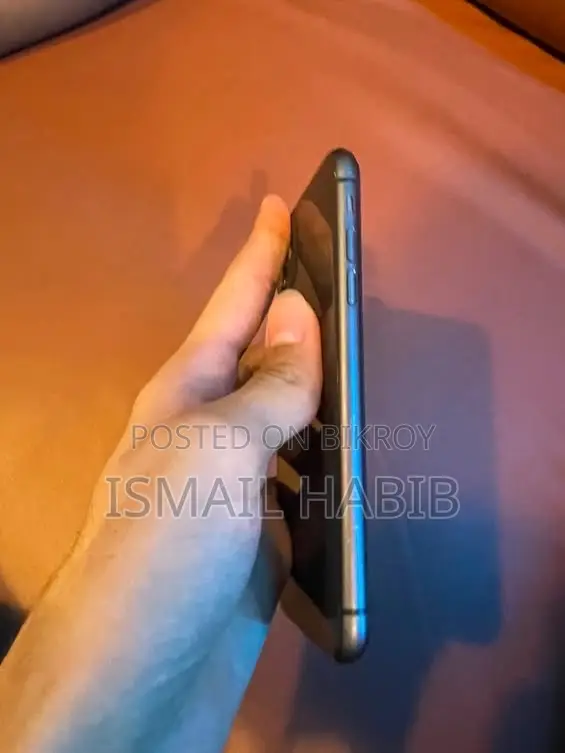 অ্যাপল আইফোন ১১ ১২৮ জিবি ব্ল্যাক