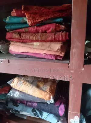 টাকার প্রয়োজন এ দোকান বিক্রি, মেয়েদের পোষাক