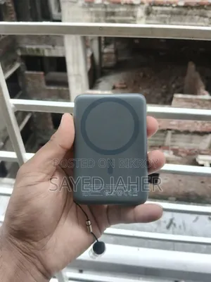 কিউসিওয়াই ম্যাগসেফ পাওয়ার ব্যাংক