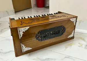 Wooden Harmonium for Sale – Good Condition