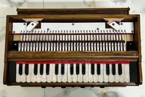 Wooden Harmonium for Sale – Good Condition