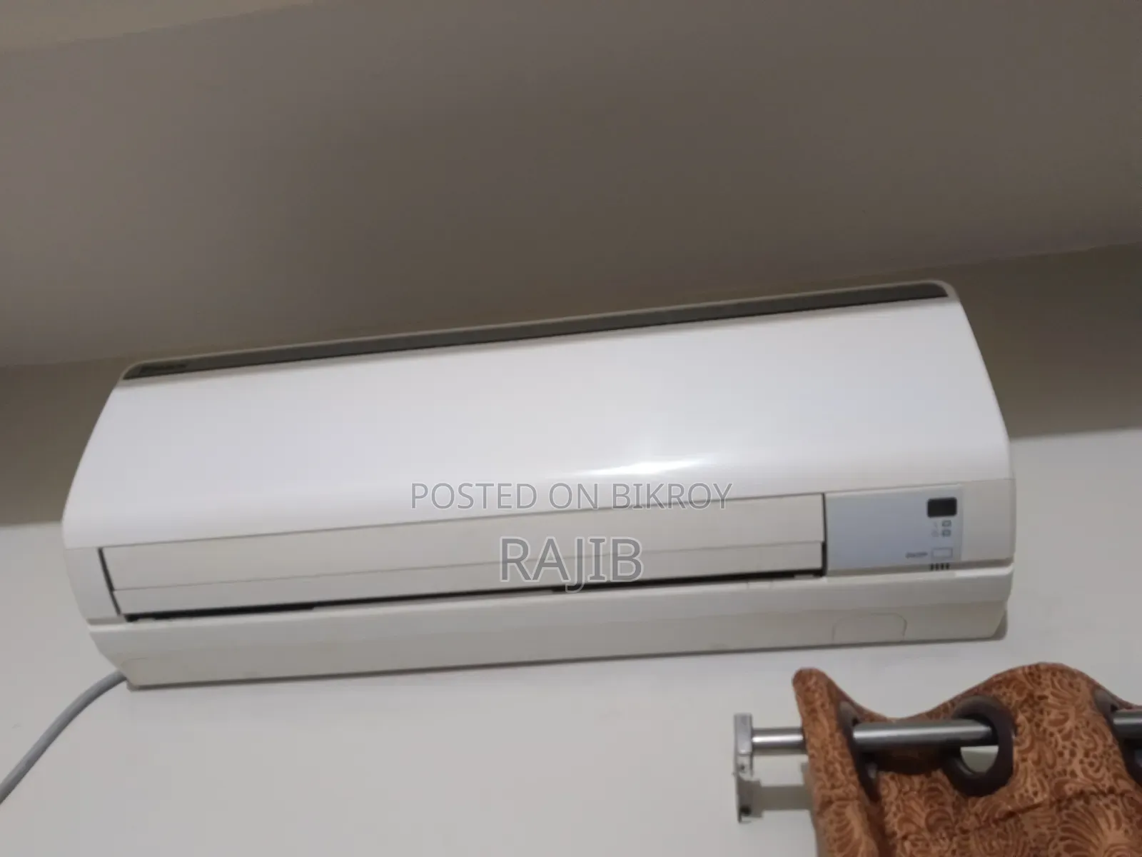 Daikin AC Non Inverter 1 Ton