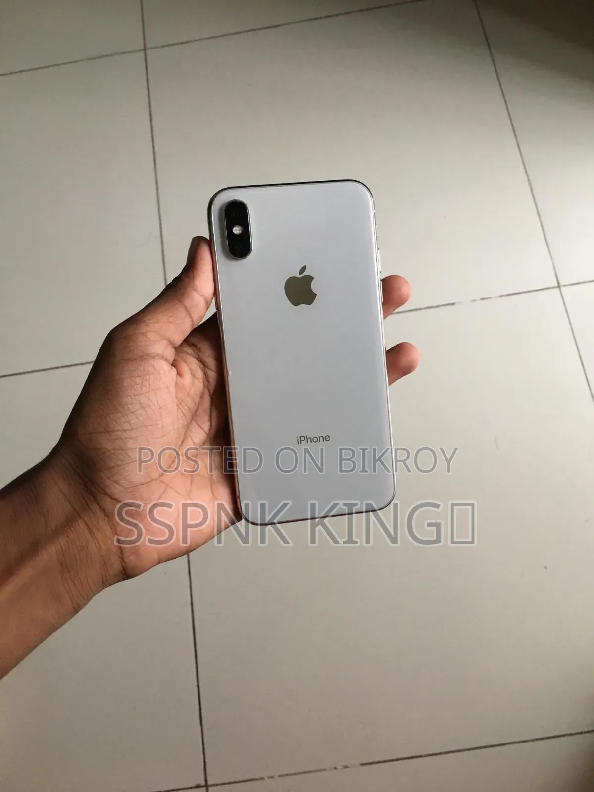 Apple iPhone XS 64 GB White