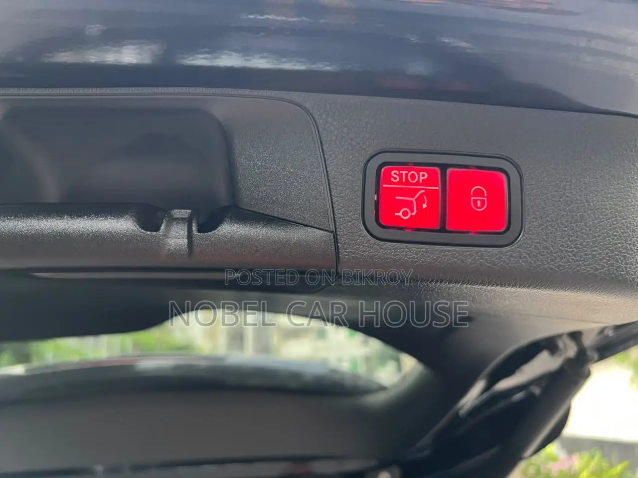 Mercedes-Benz 200 2021 Black