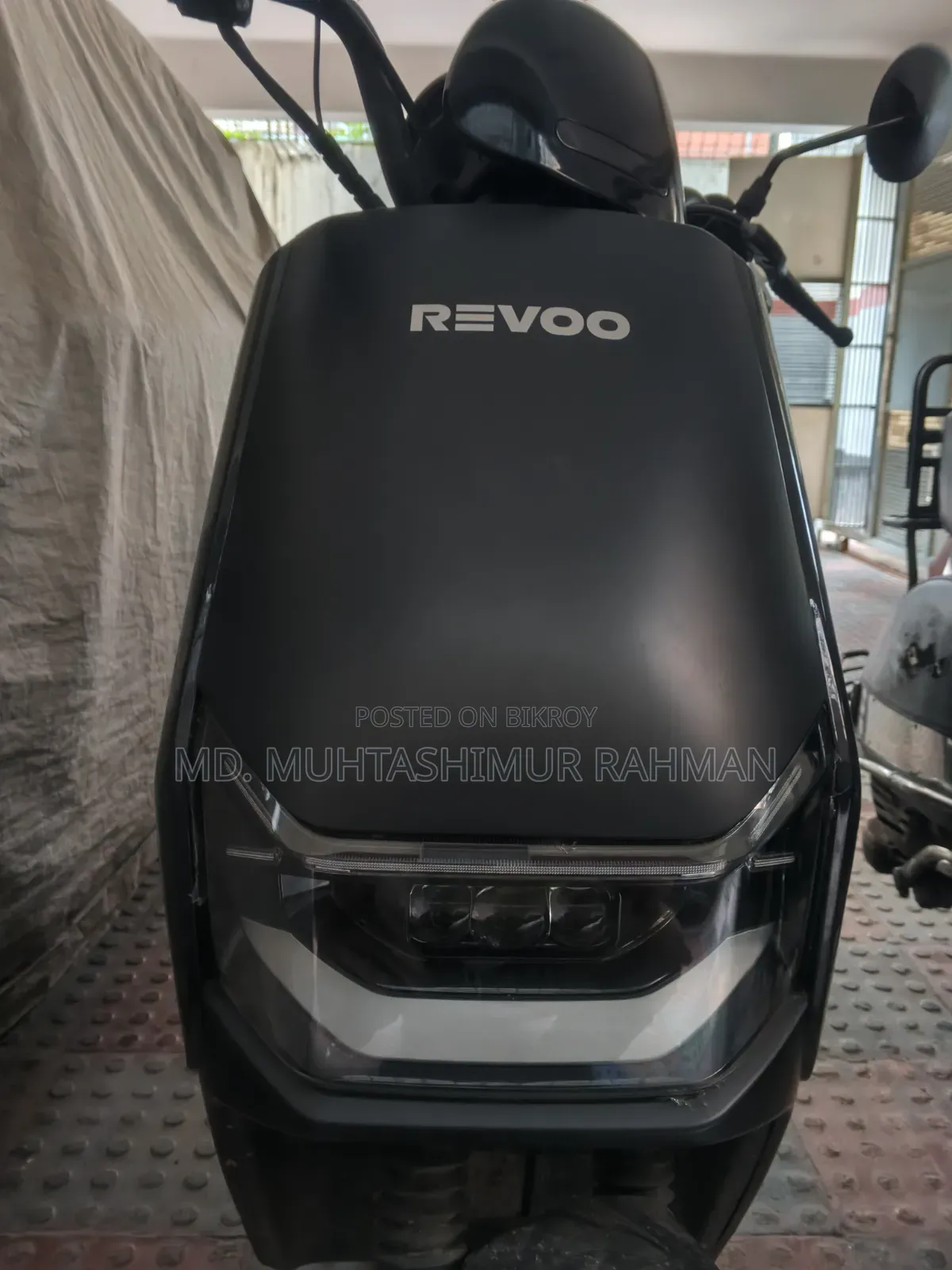 Revoo A10 2025 Black