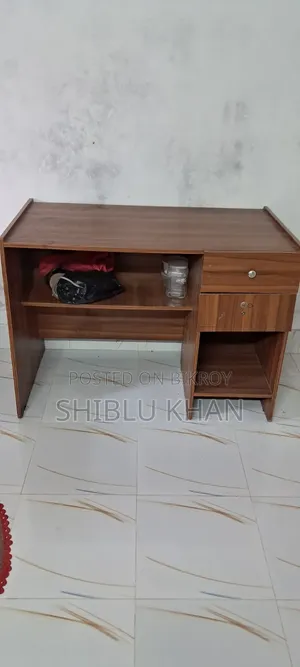 Computer Table