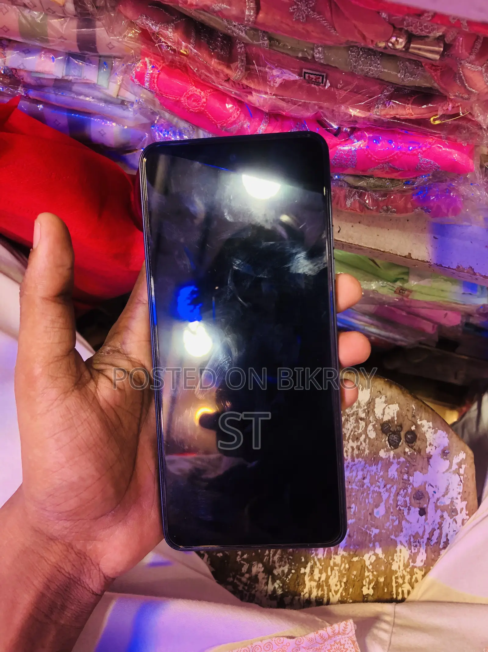 টেকনো স্পার্ক ৩০ ১২৮ জিবি কালো
