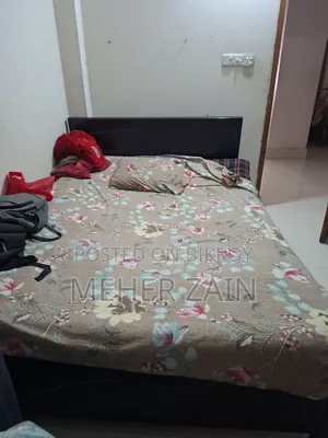Mahogany wood bed
