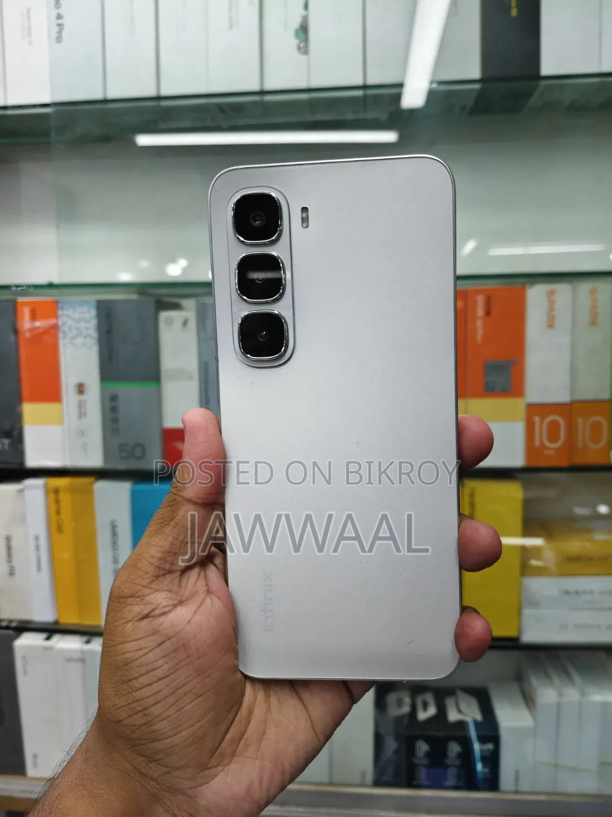 Infinix Hot 60i 128 GB Silver