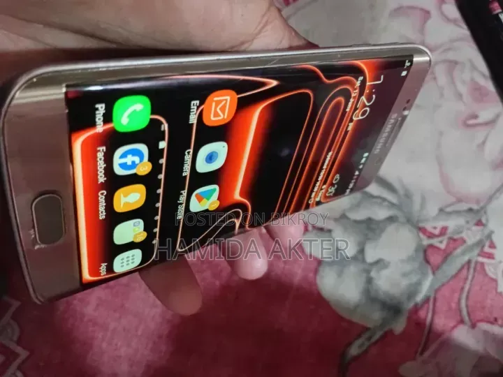স্যামসাং গ্যালাক্সি এস৬ এজ ৩২ জিবি গোল্ড