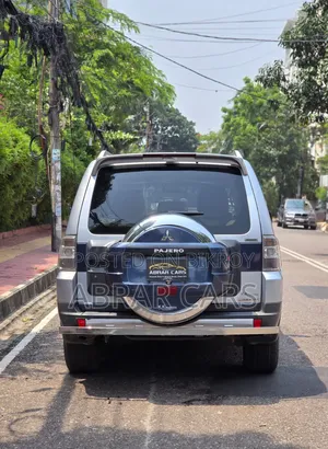 Mitsubishi Pajero 2006