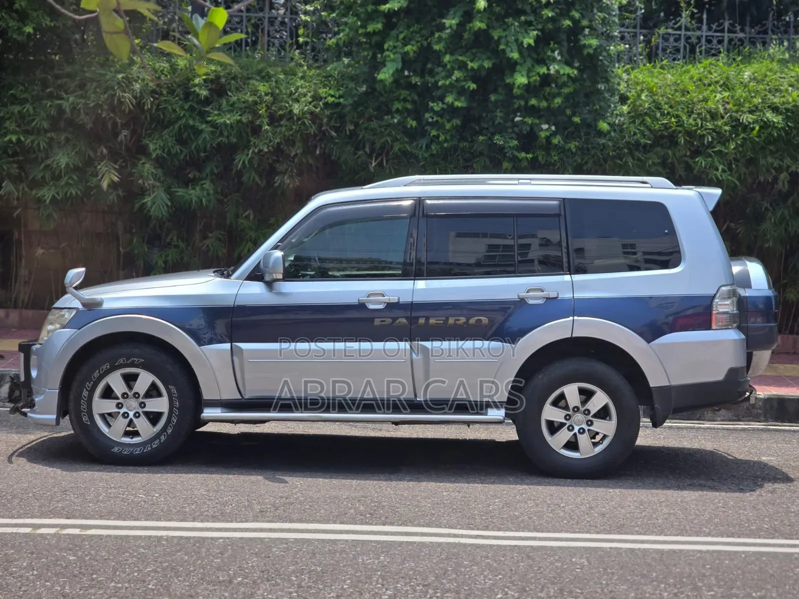 Mitsubishi Pajero 2006