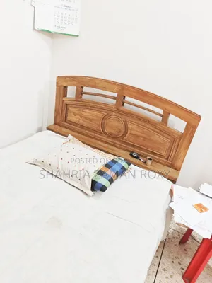 4/7 Feet Semi Double Teak Wood Bed