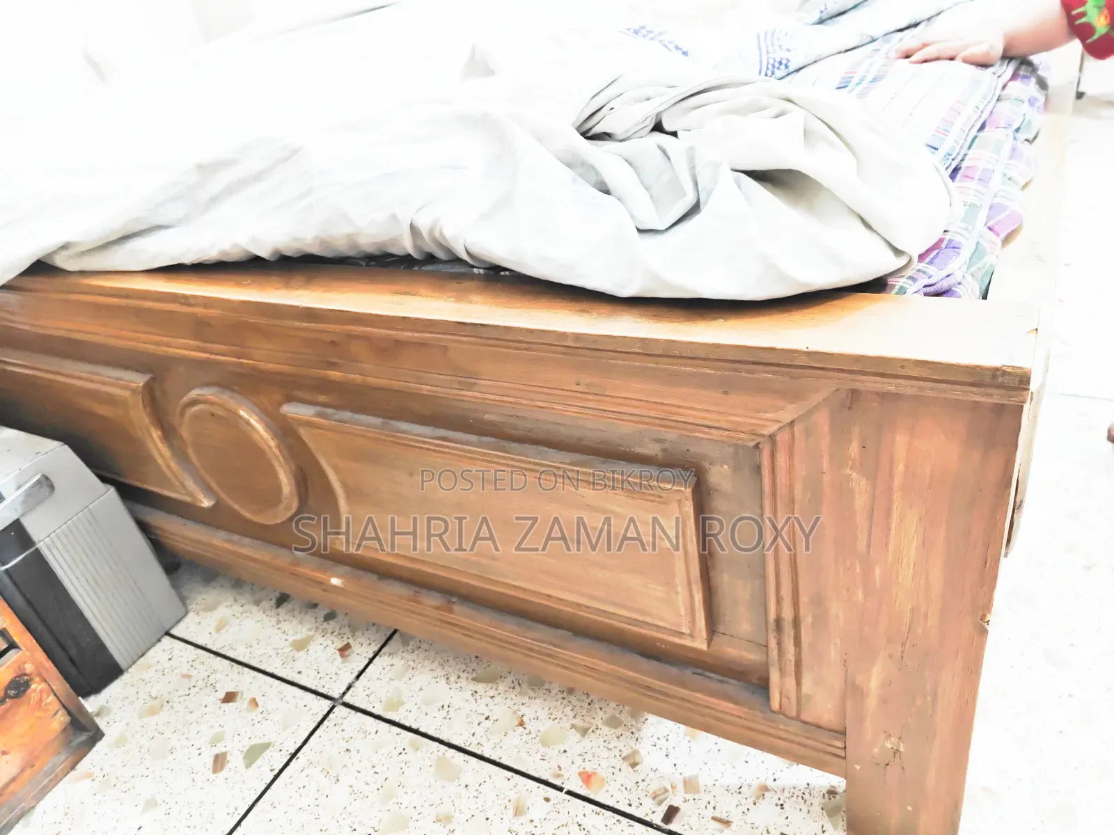 4/7 Feet Semi Double Teak Wood Bed