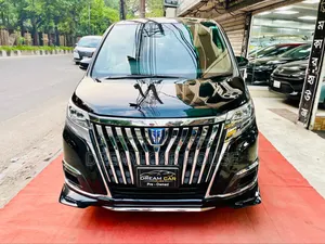 টয়োটা এসকয়ার ২০১৭ ব্ল্যাক
