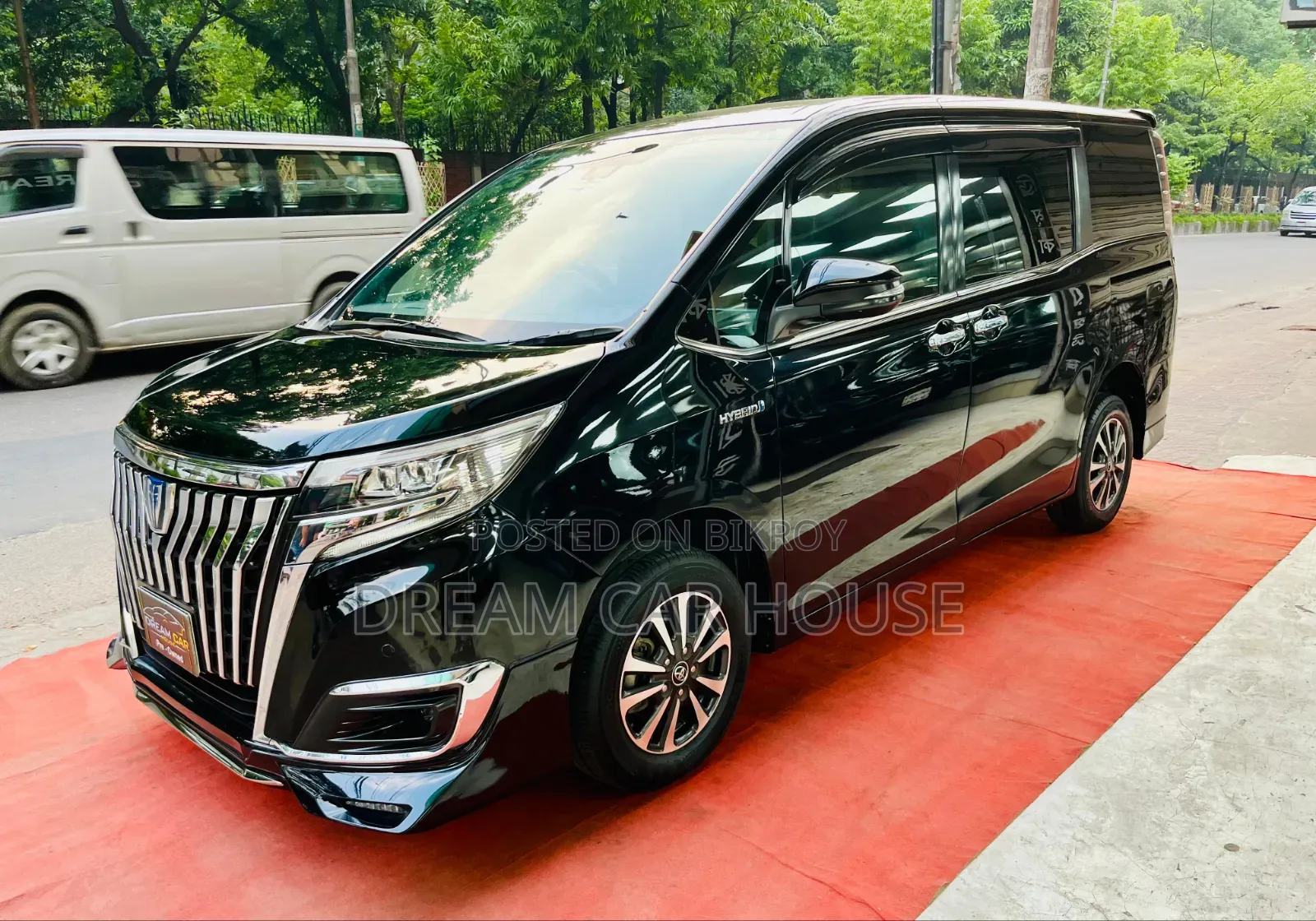 Toyota Esquire 2017 Black