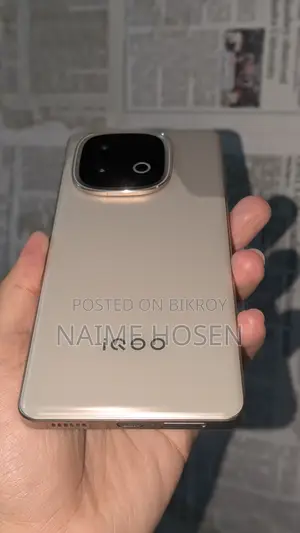 iQOO Z10 256 GB Gold