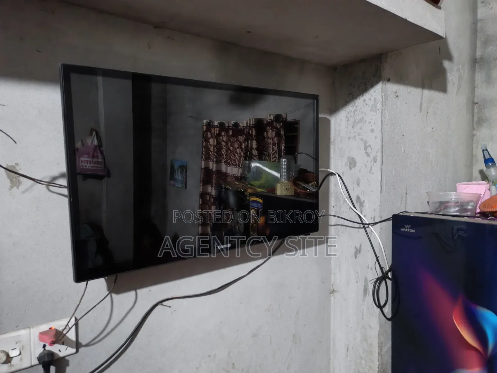 Smart Cloud Tv Led