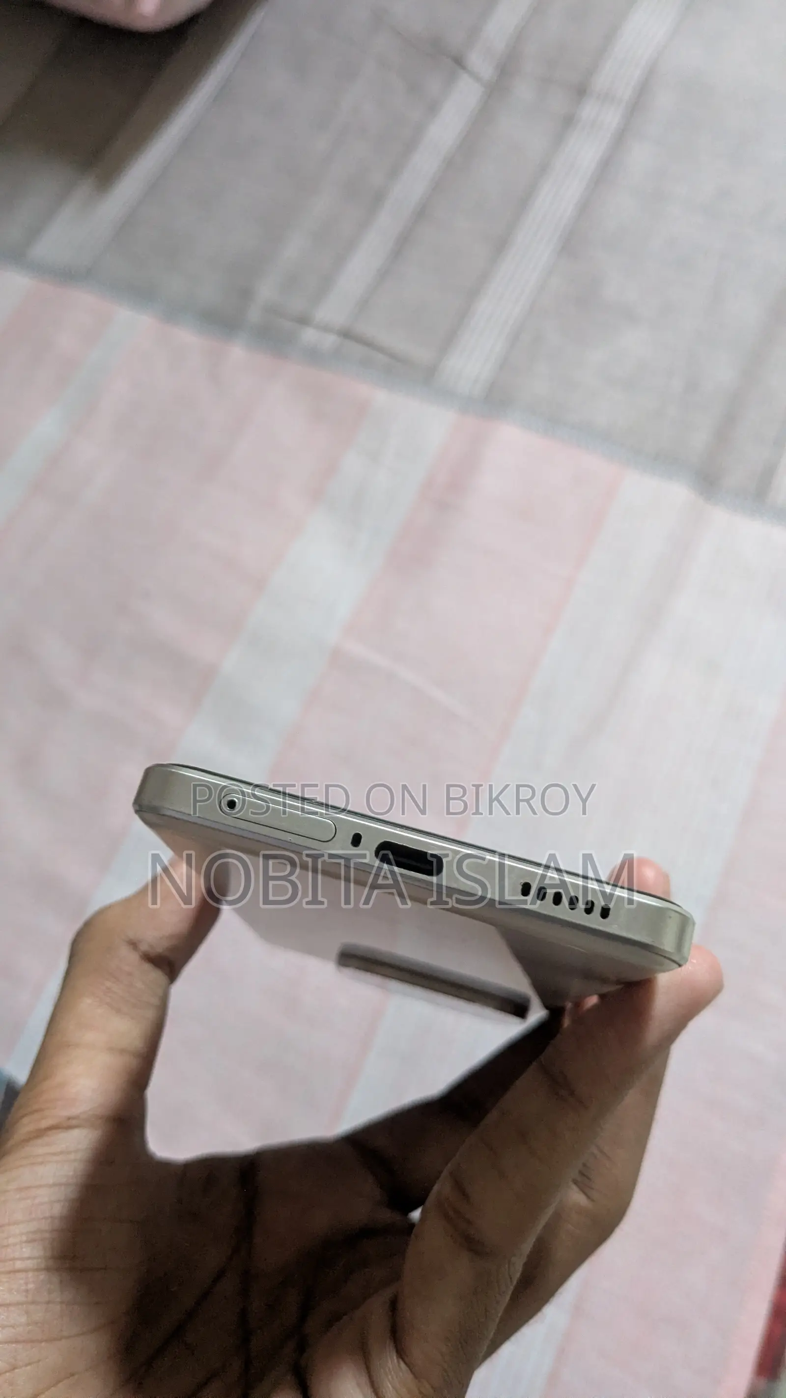iQOO Z10 256 GB Gold