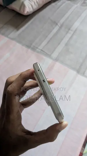 iQOO Z10 256 GB Gold