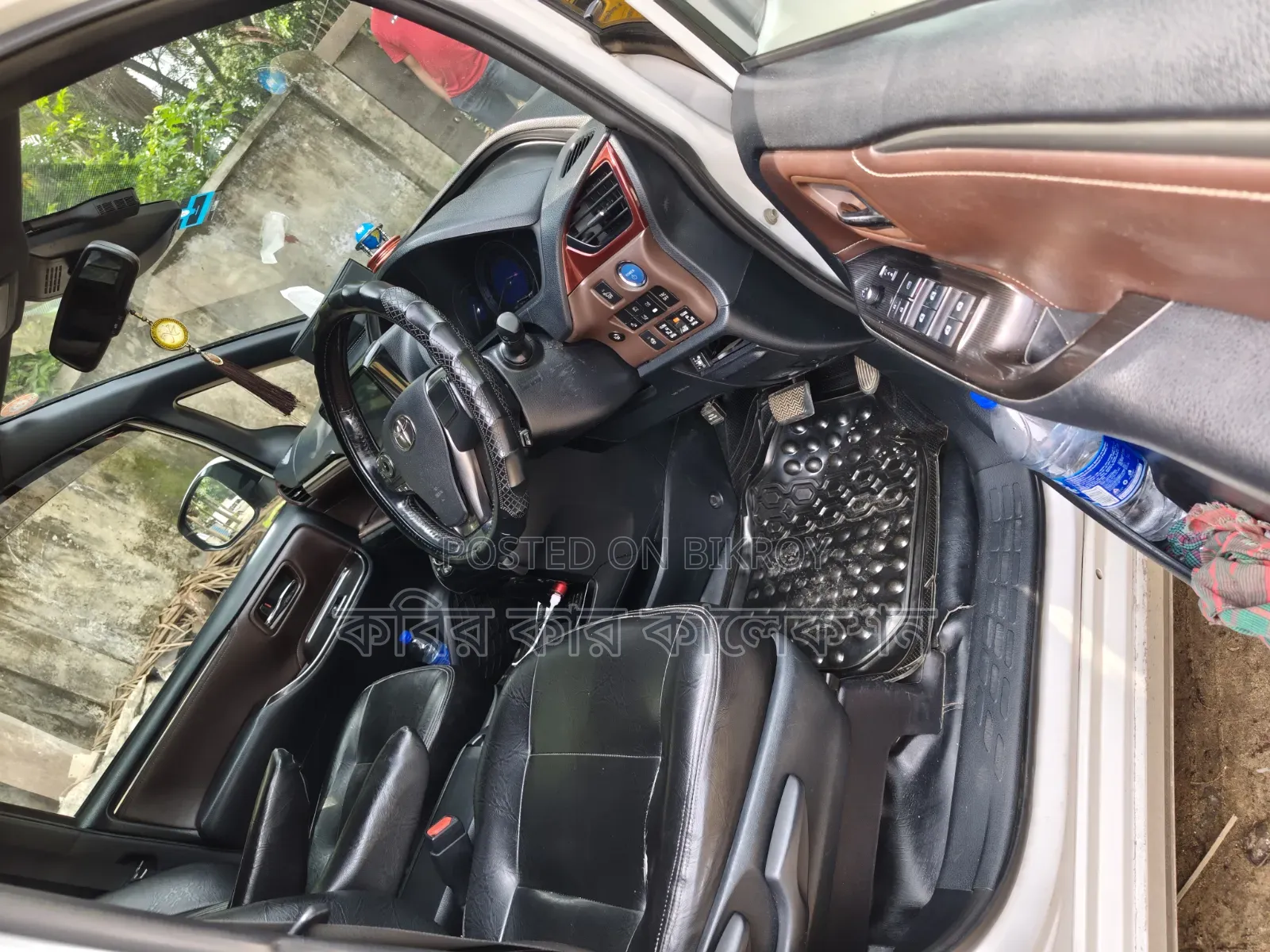 টয়োটা নোয়া ২০১৮ পার্ল