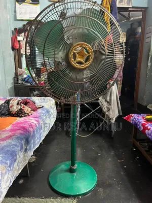 পি.এফ.সি স্ট্যান্ড ফ্যান
