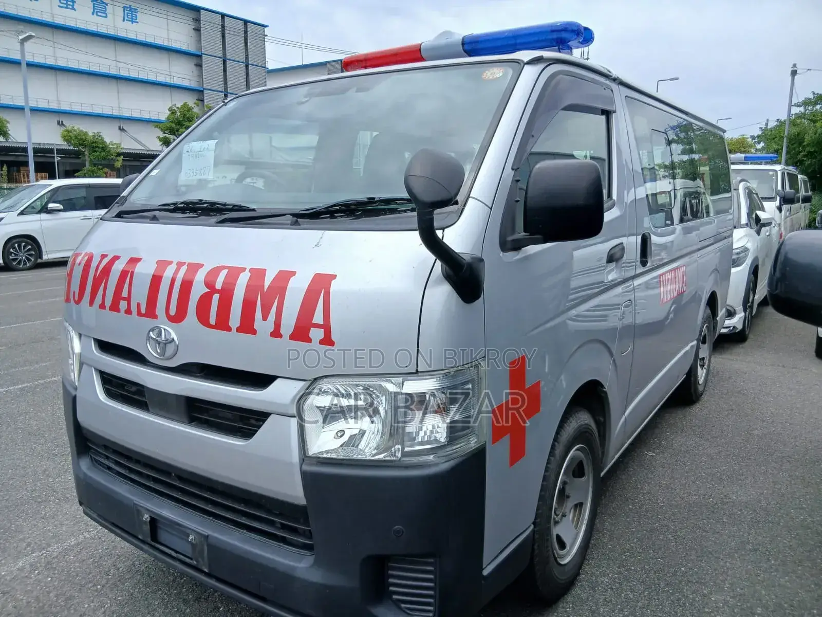 Toyota HiAce 2021 Silver