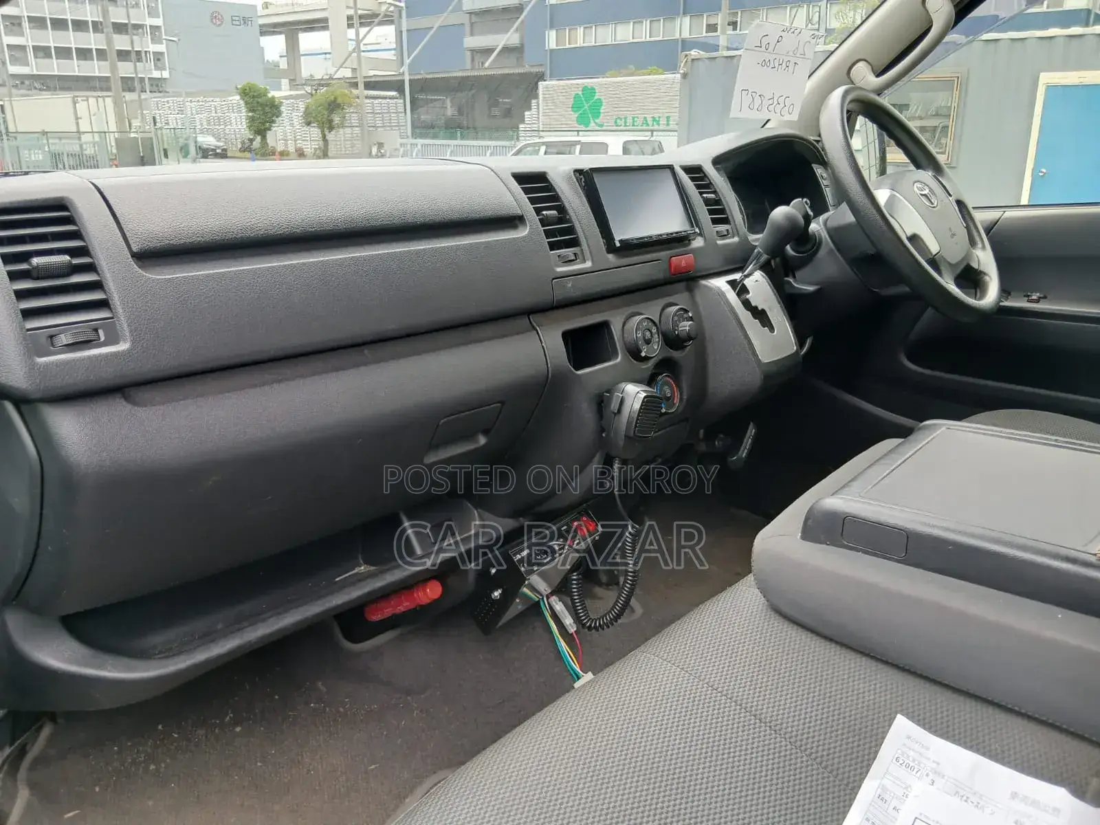 Toyota HiAce 2021 Silver