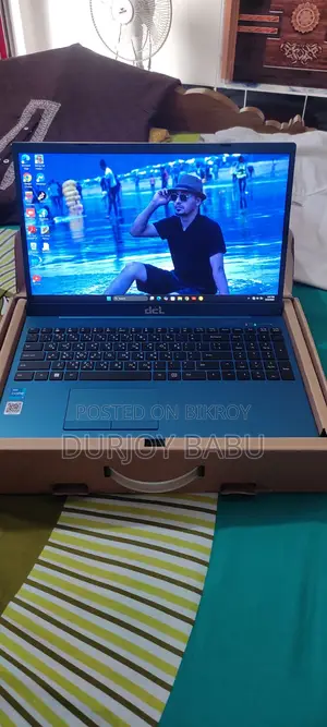 Laptop 8GB Intel Core i5 SSD 512GB