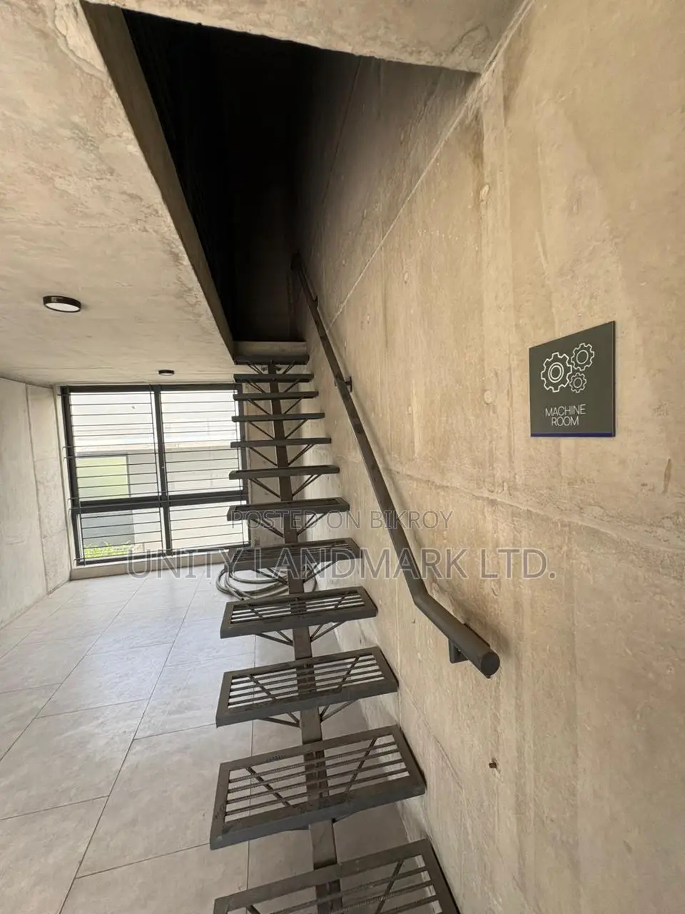 Furnished 4bdrm Apartment in Uproperty, Baridhara for Sale