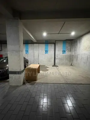 Furnished 4bdrm Apartment in Uproperty, Baridhara for Sale