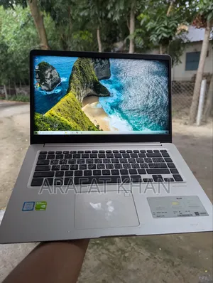 Laptop Asus VivoBook S15 S510UA 4GB Intel Core i3 HDD 1T