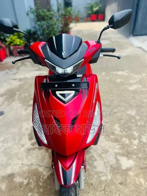 হিরো মায়েস্ট্রো এজ ১১০ ২০২৪ রেড