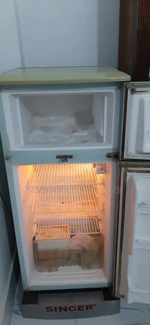 ব্যবহৃত সিঙ্গার রেফ্রিজারেটর ২৩০ লিটার