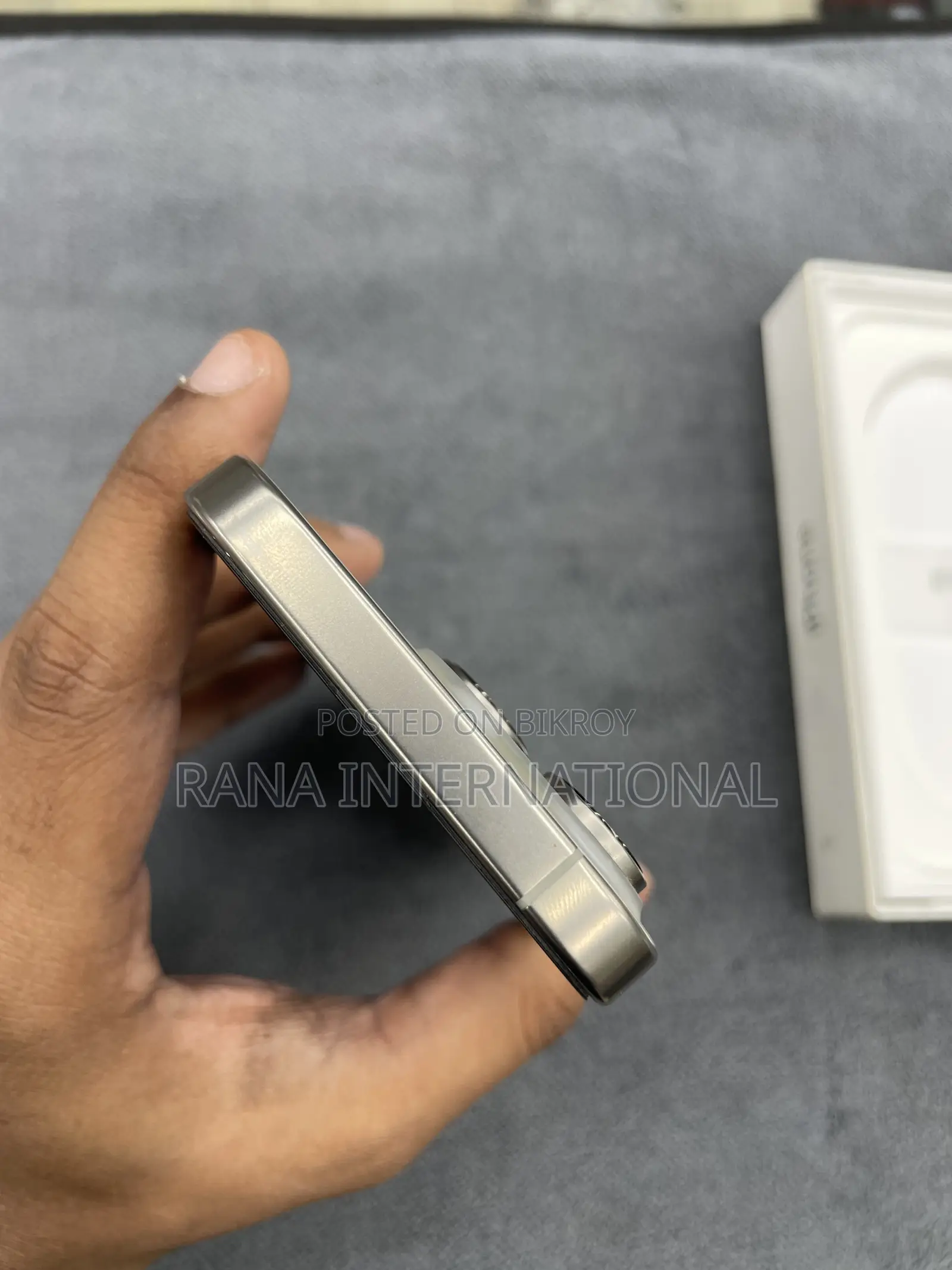 Apple iPhone 16 Pro 256 GB Gray